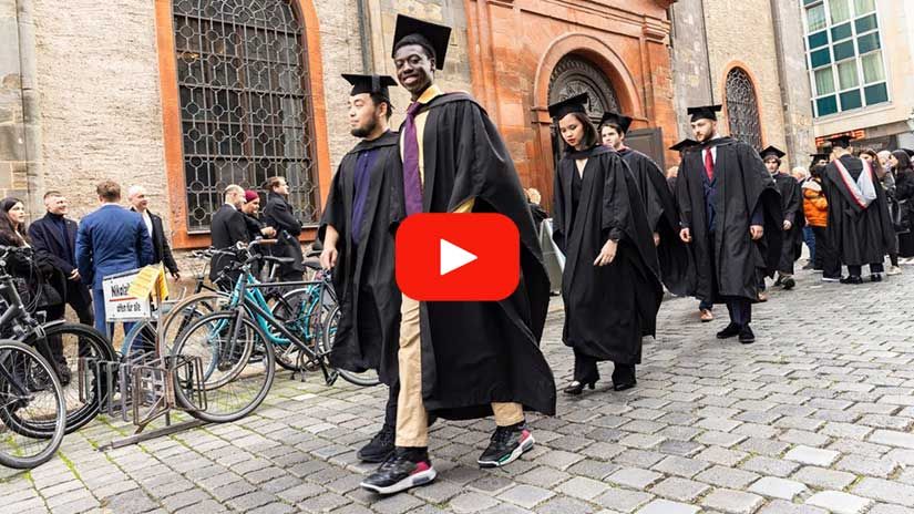 Play Video - The studies are like the ocean - Alumnus Junior